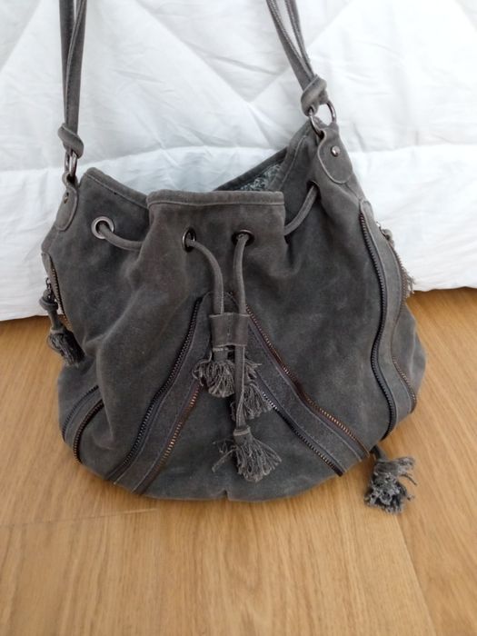 Mala redonda cinzenta