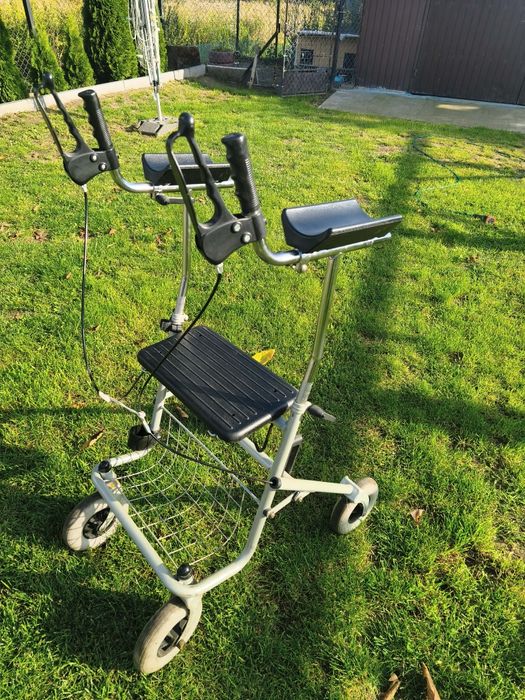 Balkonik chodzik rehabilitacyjny "Ambona" z podparciem przedramion