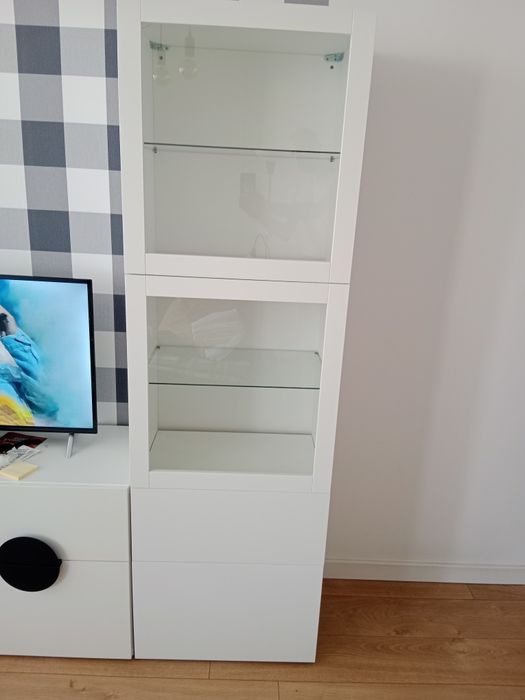 Witryna Ikea Besta
