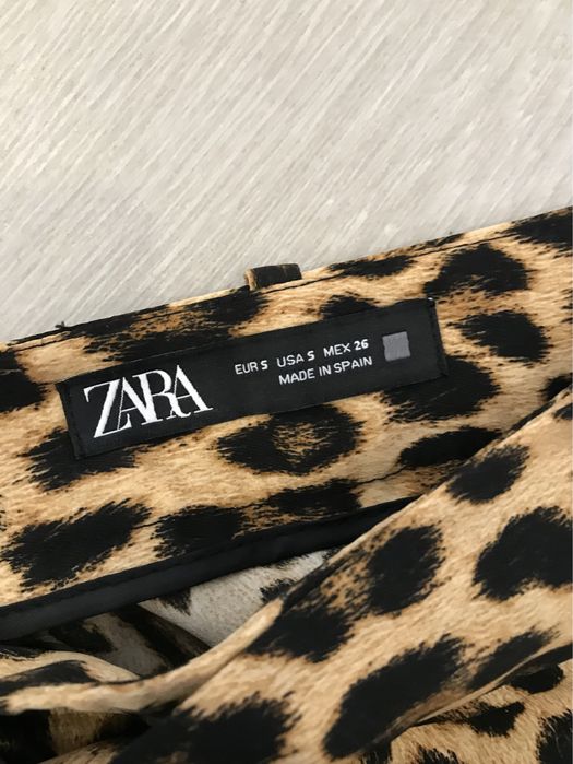 Saia/calção zara S/36