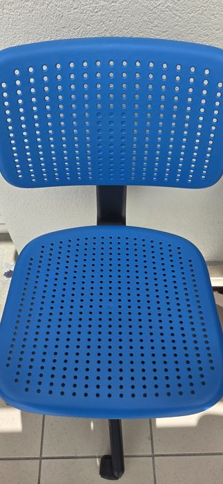 Krzesło biurkowe dziecięce/młodzieżowe ikea
