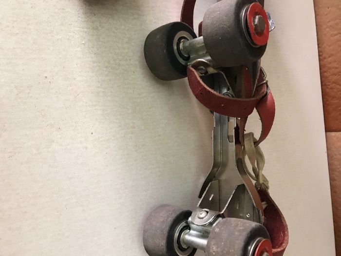 Patins 4 rodas anos 70