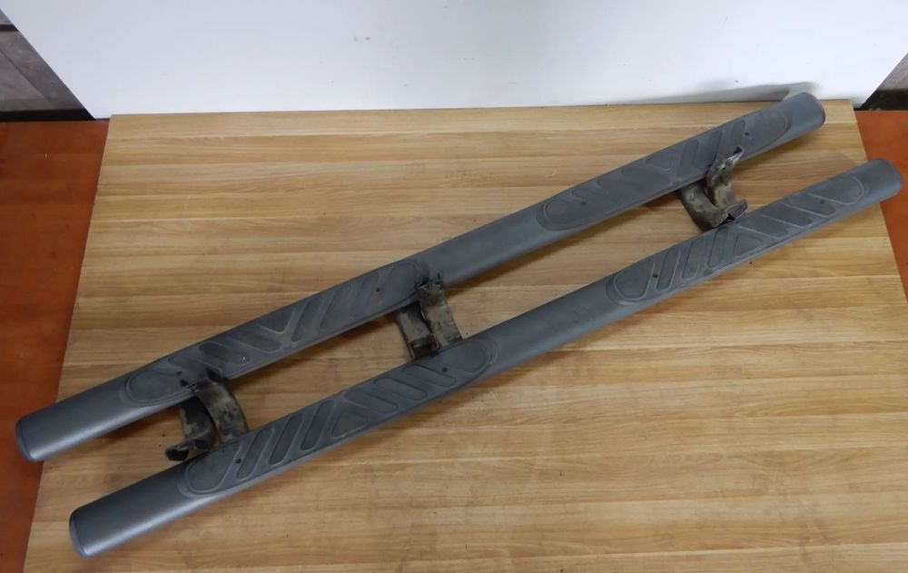 Progi listwy progowe komplet Nissan Navara D40 pathfinder 05-14 Łuków części