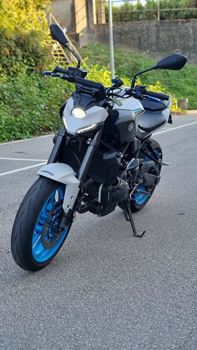 Yamaha MT07 2025 akrapovic repro