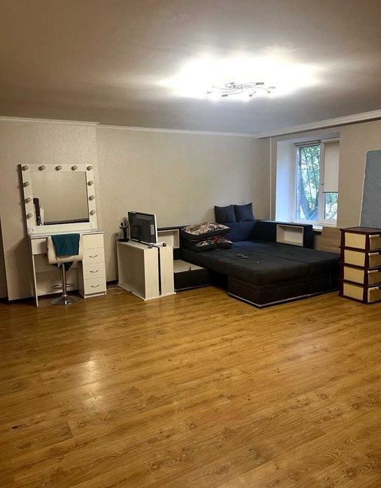 2к квартира на Крилова