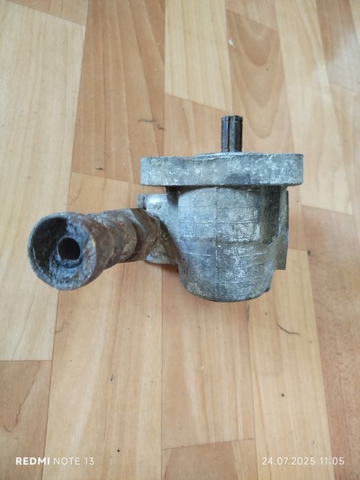 Продам масляный насос НШ-10