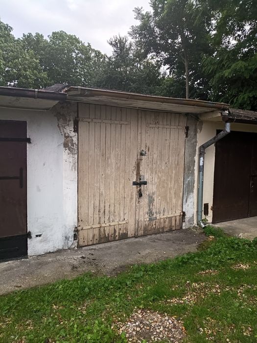 Garaż na ulicy Pięknej
