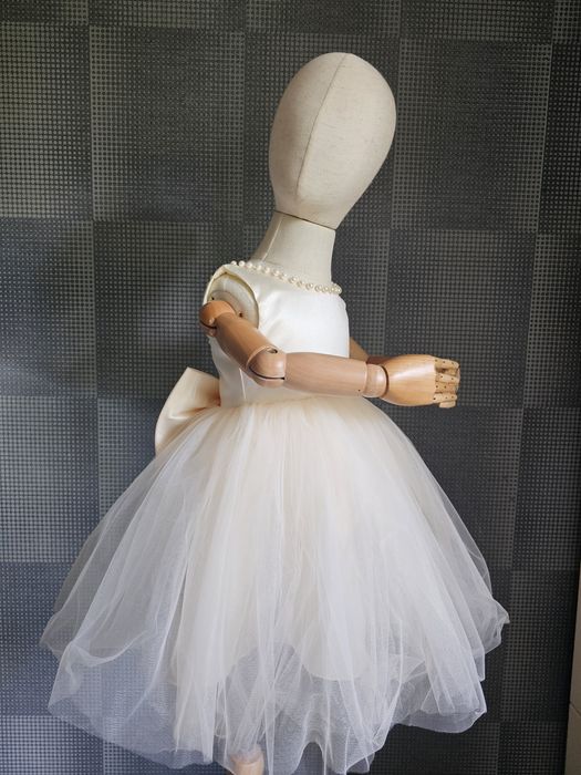 Дитяча дуже гарна пишна рожева молочна сукня 9м рочок 1 рік 2 3 4 5 6