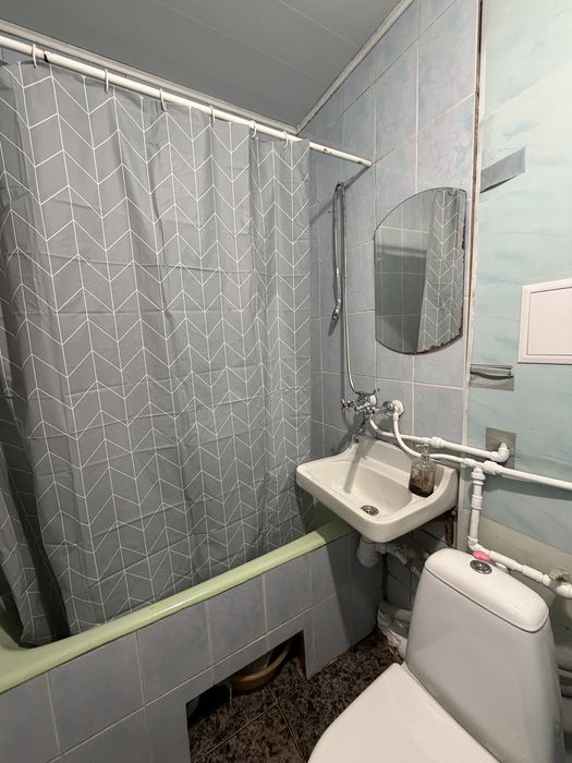 Продам кімнату м.Чернігівська 7хв пішки
