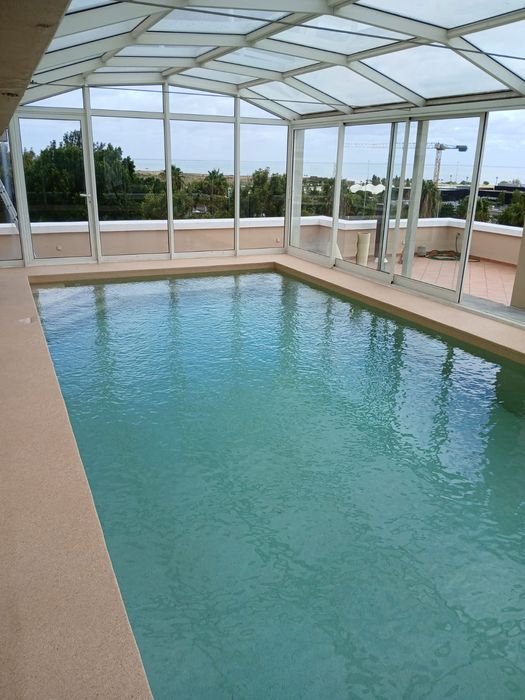 fazemos todo tipo de remodelação e construção de casas e piscinas