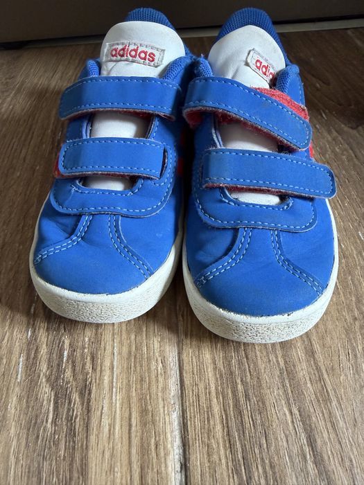 Adidas кросівки для хлопчика