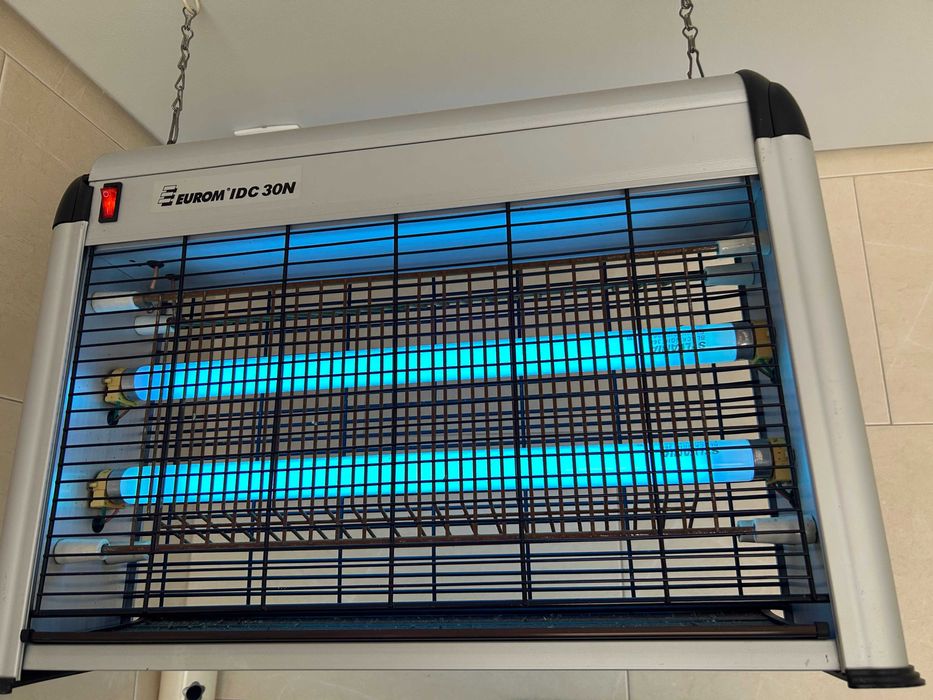 Eletrocutor de insetos