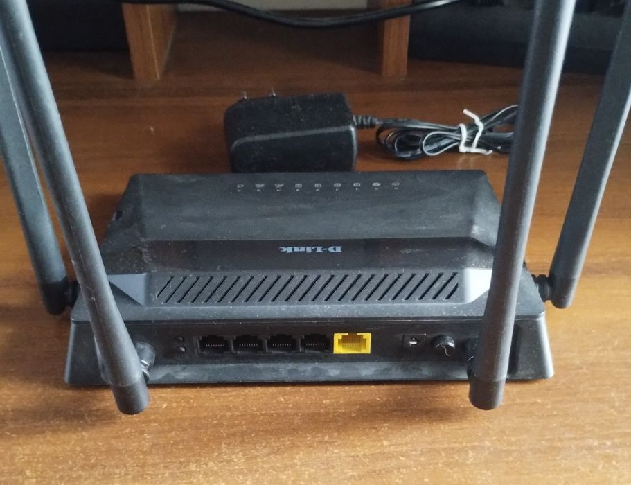 Роутер D-Link DIR-842