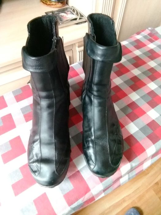 Skórzane buty DKNY