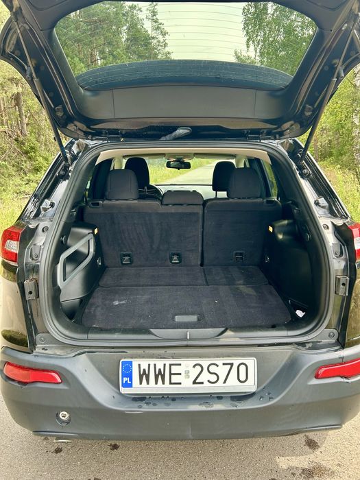 Jeep cherokee sport kl 14 2.4benzyna