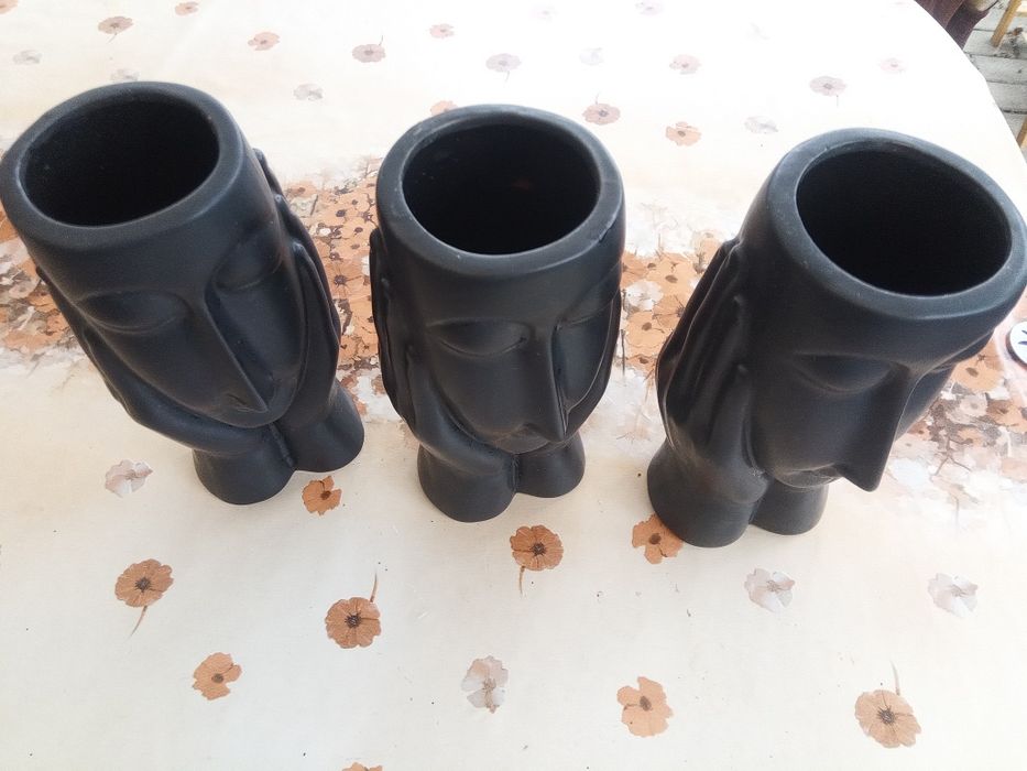 Wazony ceramiczne, twarz, czarne, komplet 3 szt