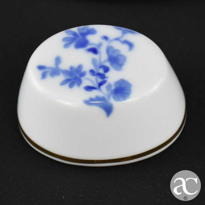 Conjunto de 2 caixas com tampa Porcelana Vidal Arte, forma de chapéu