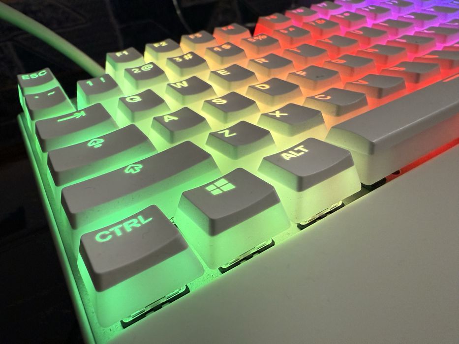 Steelseries apex 7 tkl ghost