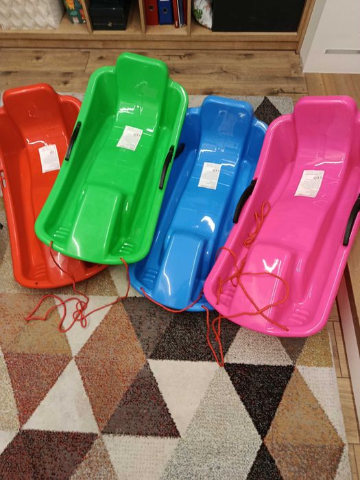 Sanki Plastikowe z dużym oparciem