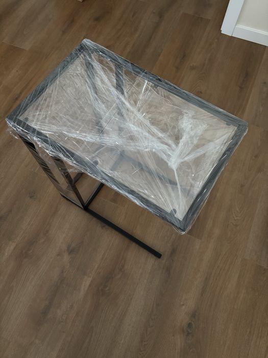 Mesa de apoio VITTSJÖ (IKEA) em otimo estado