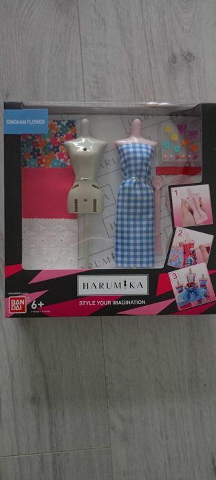 Zestaw małej projektanki – motyw kwiatów Gingham