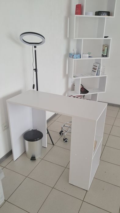 Стіл письмовий гарний стан