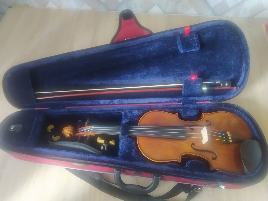 Продам Скрипку 4/4