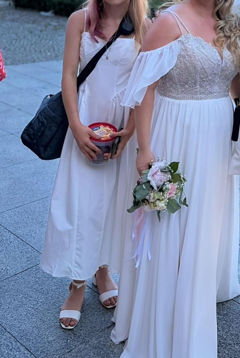 Efektowna sukienka ślubna