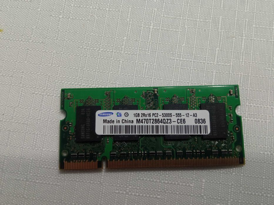 Продам память DDR2 1Gb SODIMM