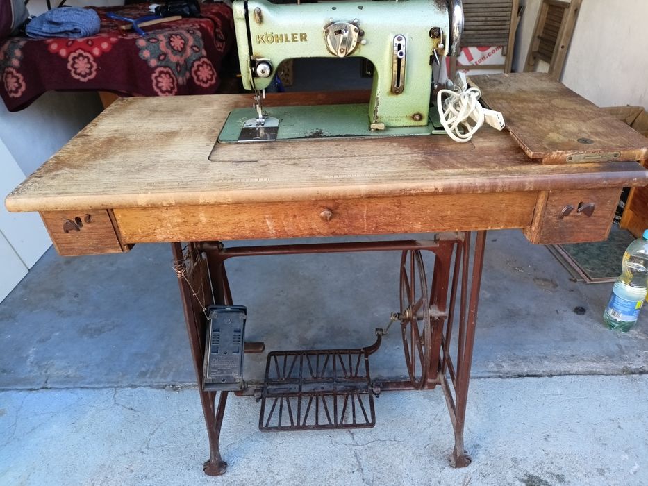 Maszyna do szycia Kohler antyk sprawna do lekkiej negocjacji na
