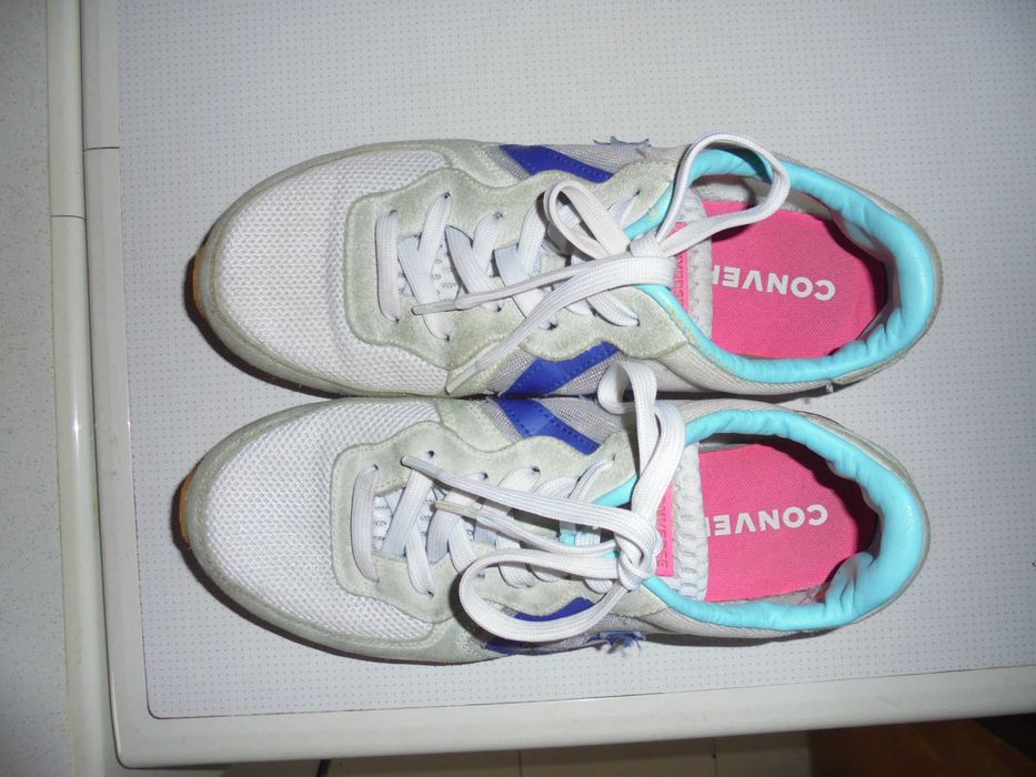 tênis de mulher da marca CONVERSE