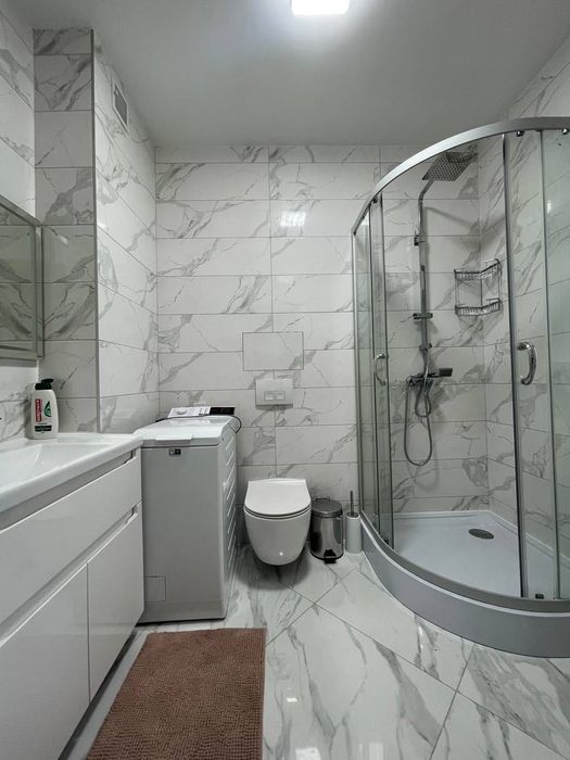 Оренда нового будинку спарки з окремим входом в Брюховичах