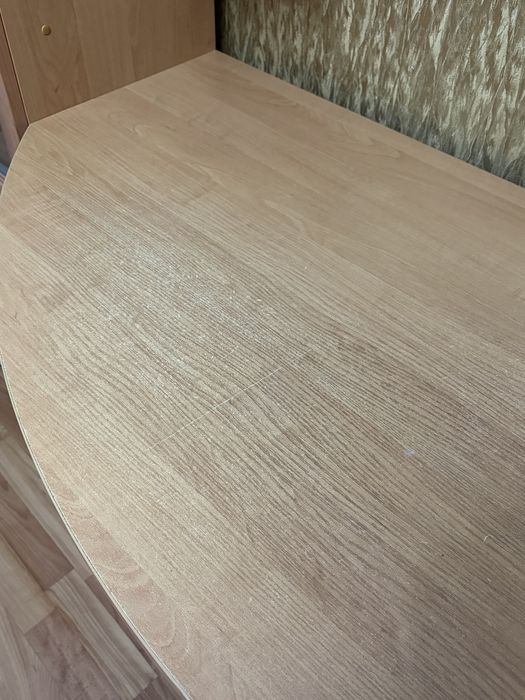 Письмовий стіл