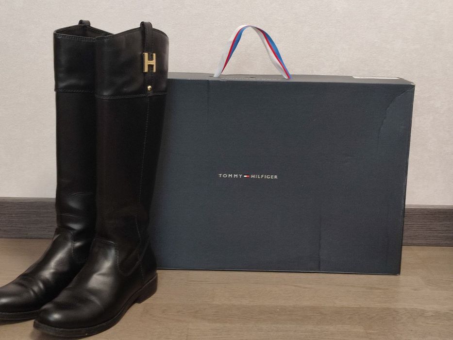 Чоботи Tommy Hilfiger р. 37