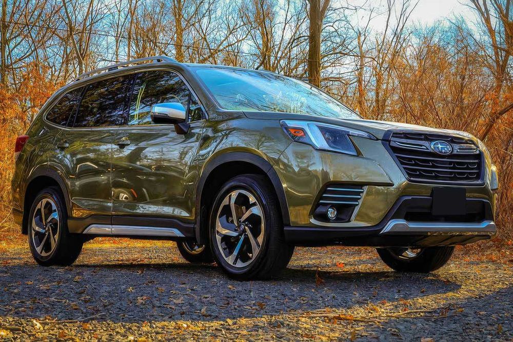 Subaru Forester Touring Crossover      2024