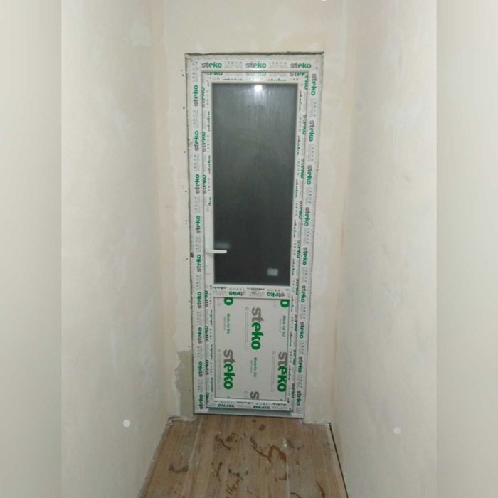 Вікна ,двері.Вікно пластикове 940x540 (металопластикове) за 5-10 днів!