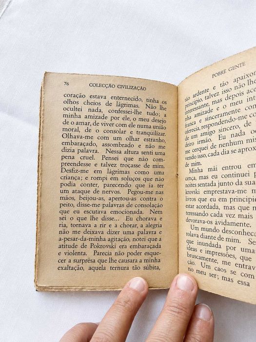 Livro Dostoiéwski – Pobre Gente Colecção Civilização – Série Amarela n.º 11