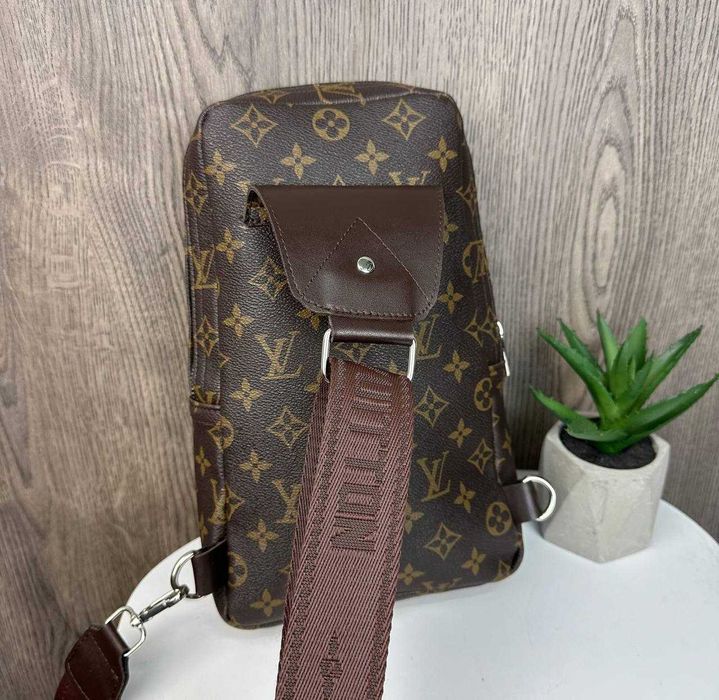 Мужская кожаная чоловіча сумка бананка слінг через плечо на грудь