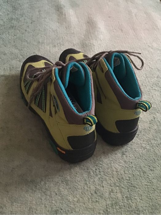 Трекінгові боти. Vibram