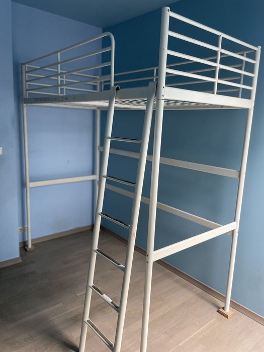 IKEA SVÄRTA – metalowa antresola / łóżko na stelażu
