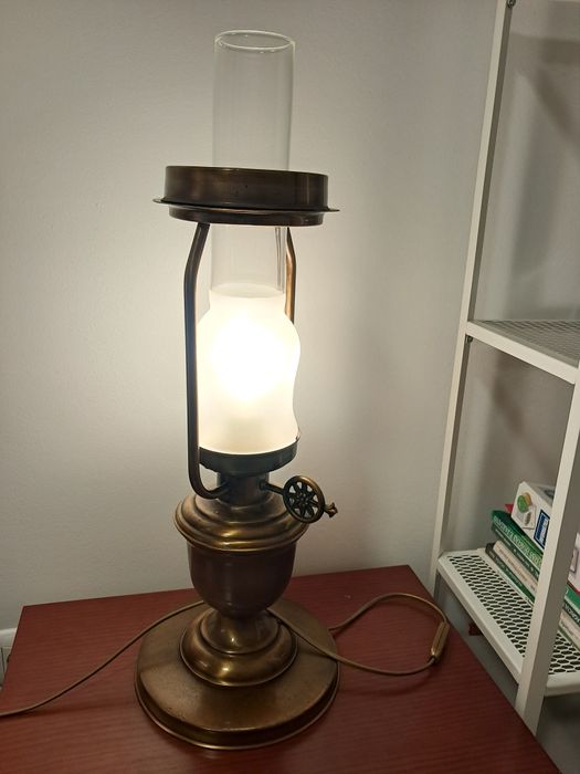 Candeeiro mesa em latão