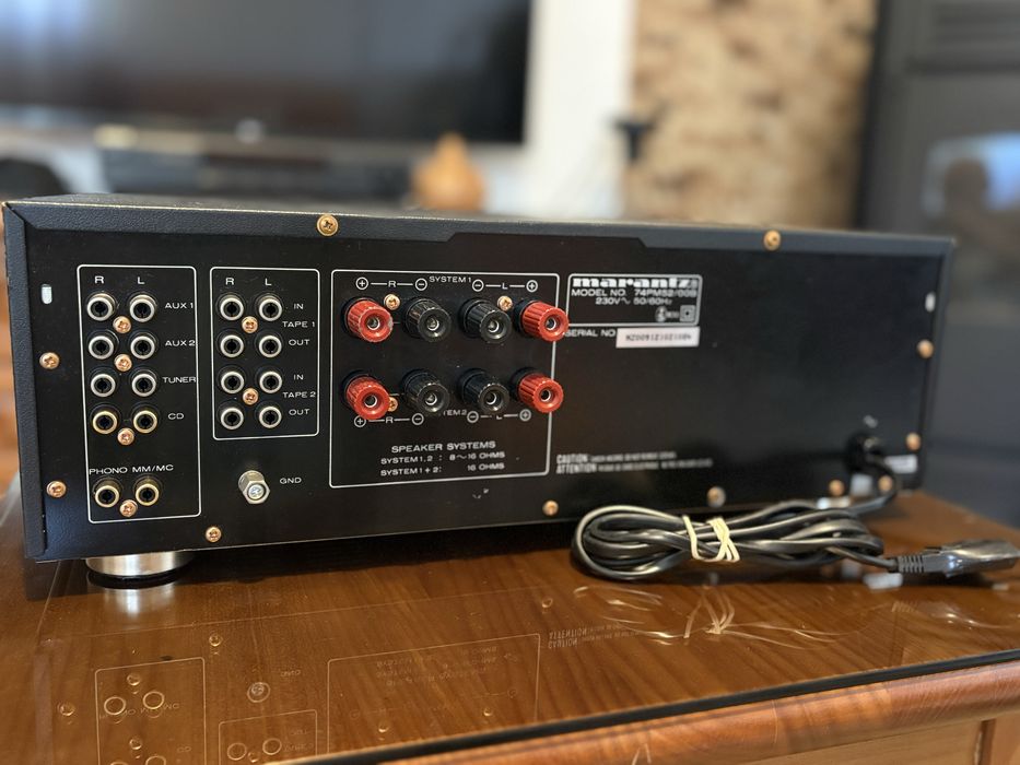 Amplificador Marantz PM 52