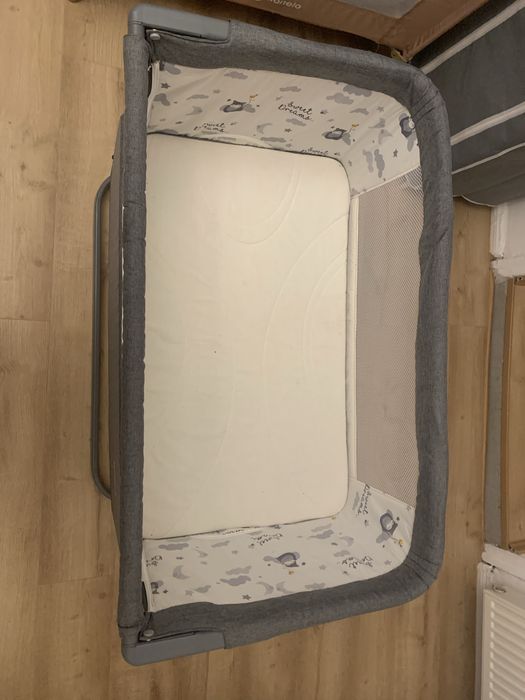 Łóżeczko  dostawne