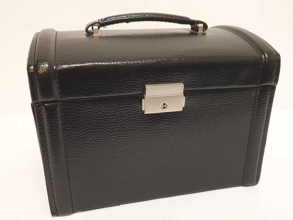 Kuferek kosmetyczka na biżuterie czarna skóra ekologiczna nowa