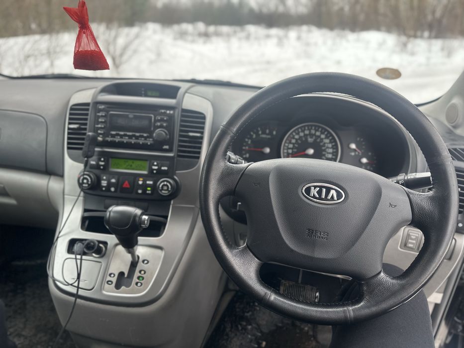 Продам KIA Sedona 2.9 diesel