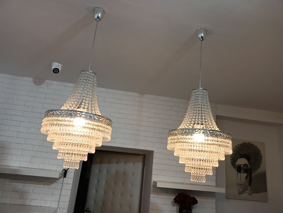 Lampa z kryształkami