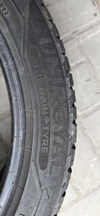 Opona 215 45 17 uniroyal allseson expert 2