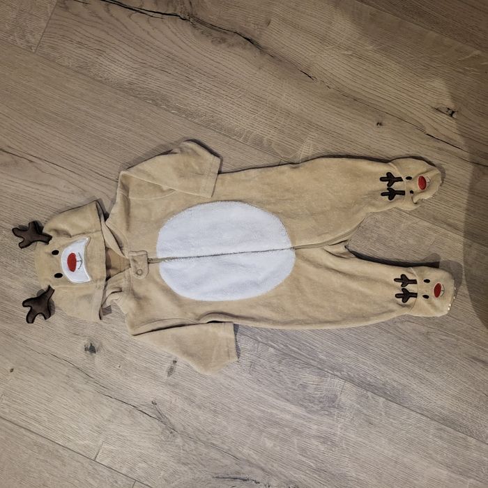 Pajac świąteczny śpiochy 62 H&M z reniferem