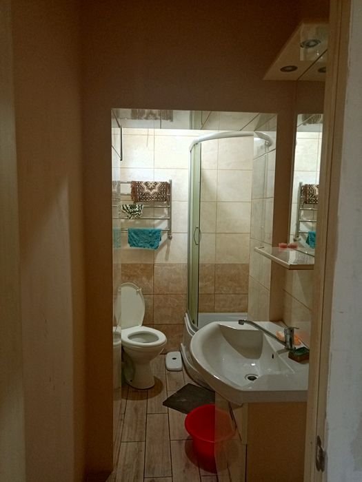 Продаж частини будинку