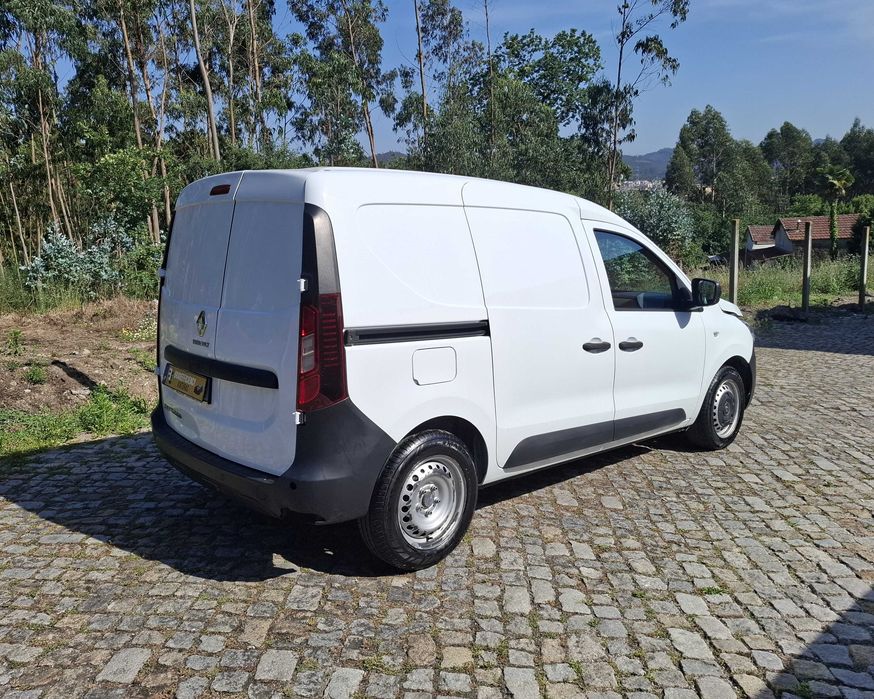 RENAULT EXPRESS 1.5 BLUE DCI ADVANCE NACIONAL DE 2022 (COM IVA DEDUTIVEL INCLUIDO)